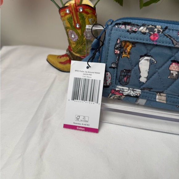 NWT Vera Bradley Cat’s Meow RFID Petite zip-around wallet - Picture 2 of 5